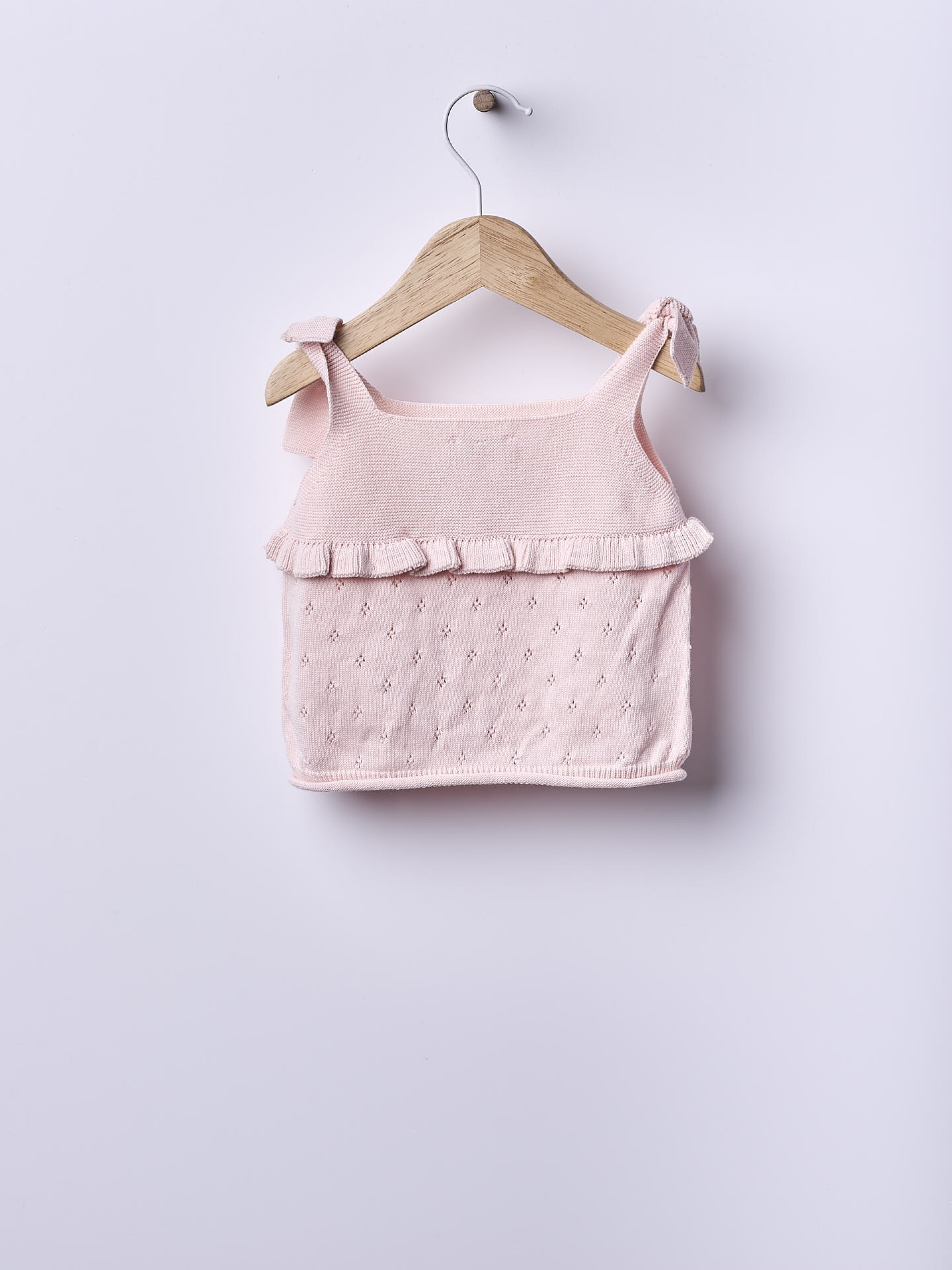 Shoulder straps sweater