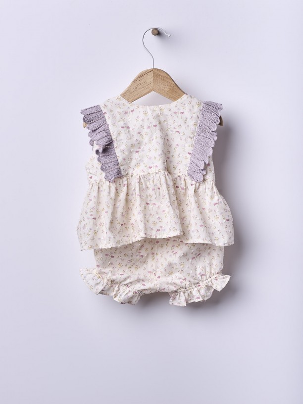 Floral print blouse