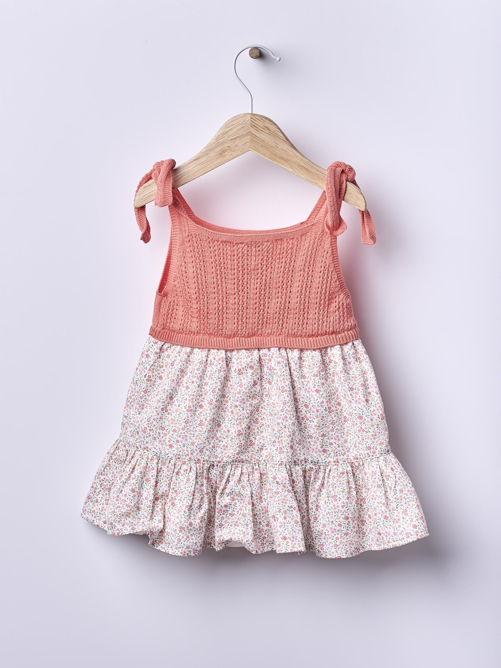 Shoulder straps dress