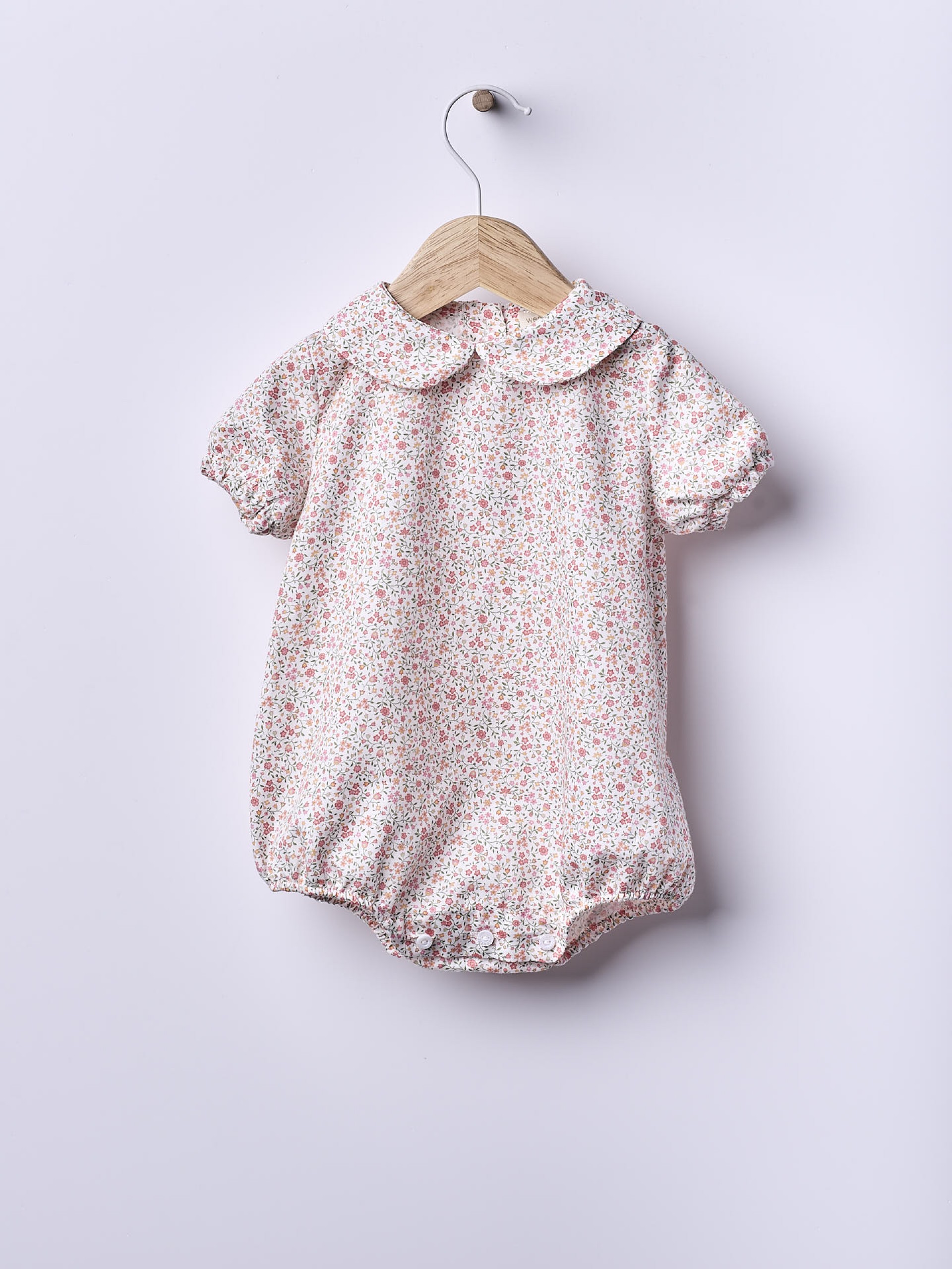 Body floral vibrante