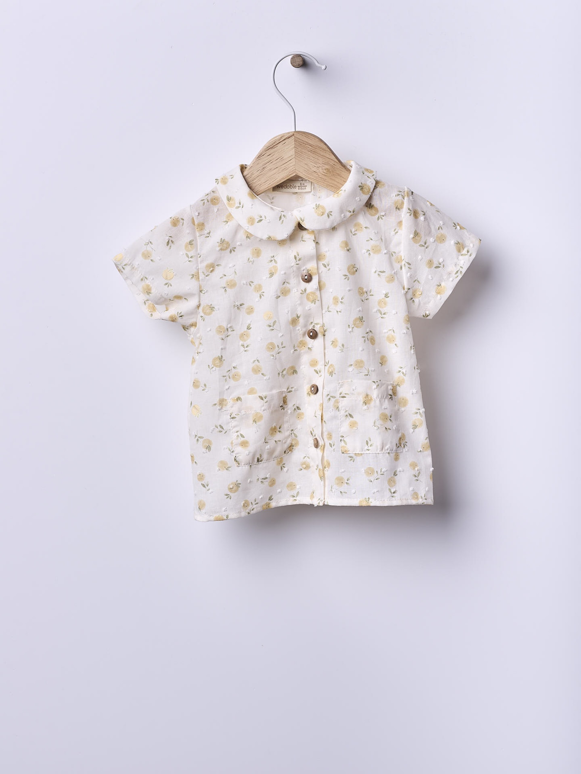 Lemon decorated blouse