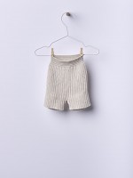 25 Dark beige