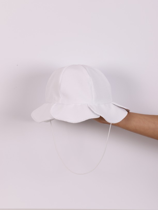 Sun bucket hat