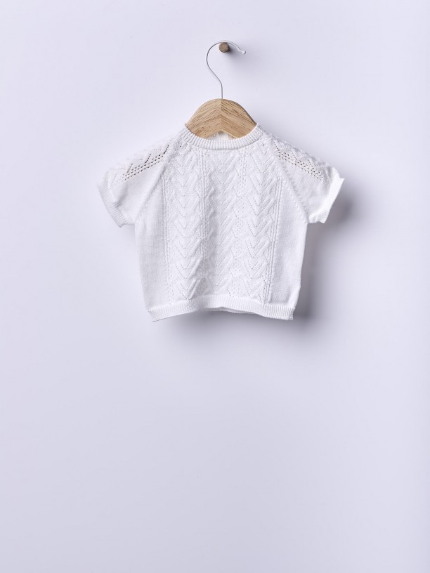 Short-sleeved sweater