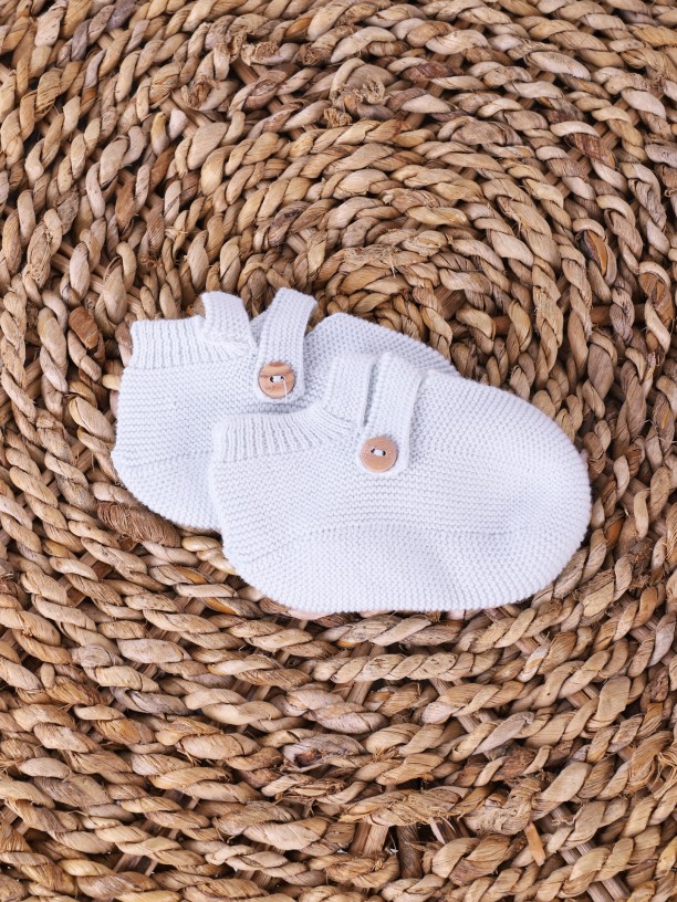 Cotton knitted booties