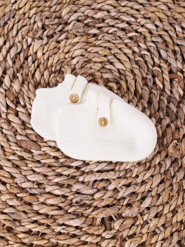 Cotton knitted booties