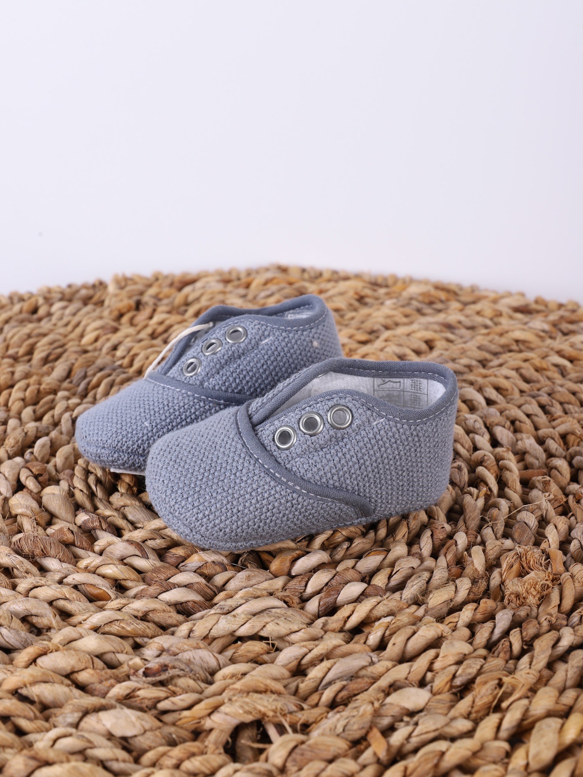 Sneakers baby shoes