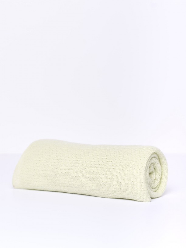 Knitted blanket