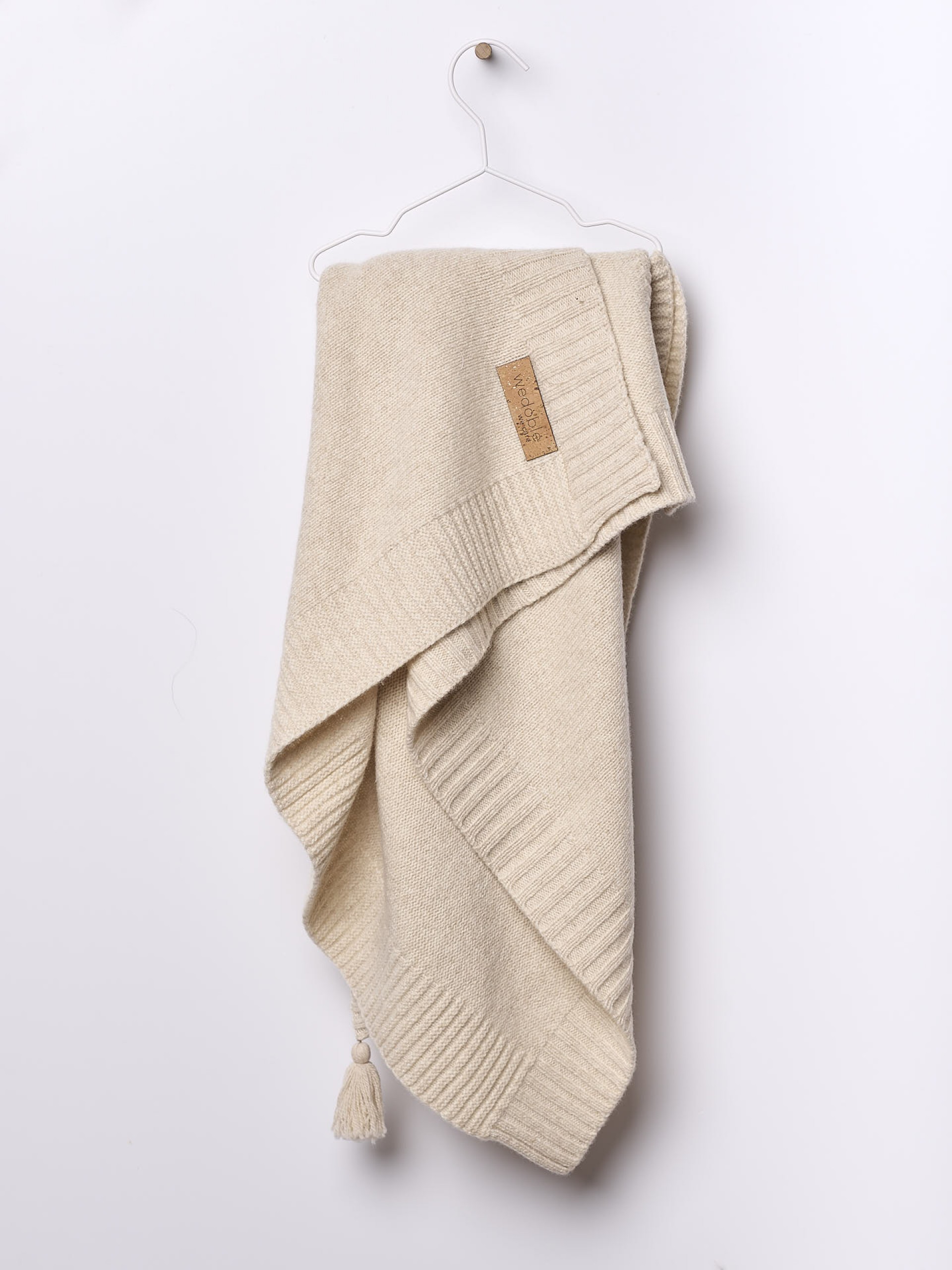 Knitted wool blanket