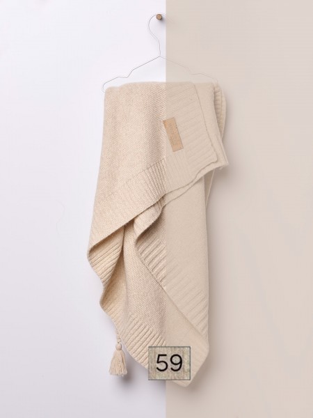 Knitted wool blanket
