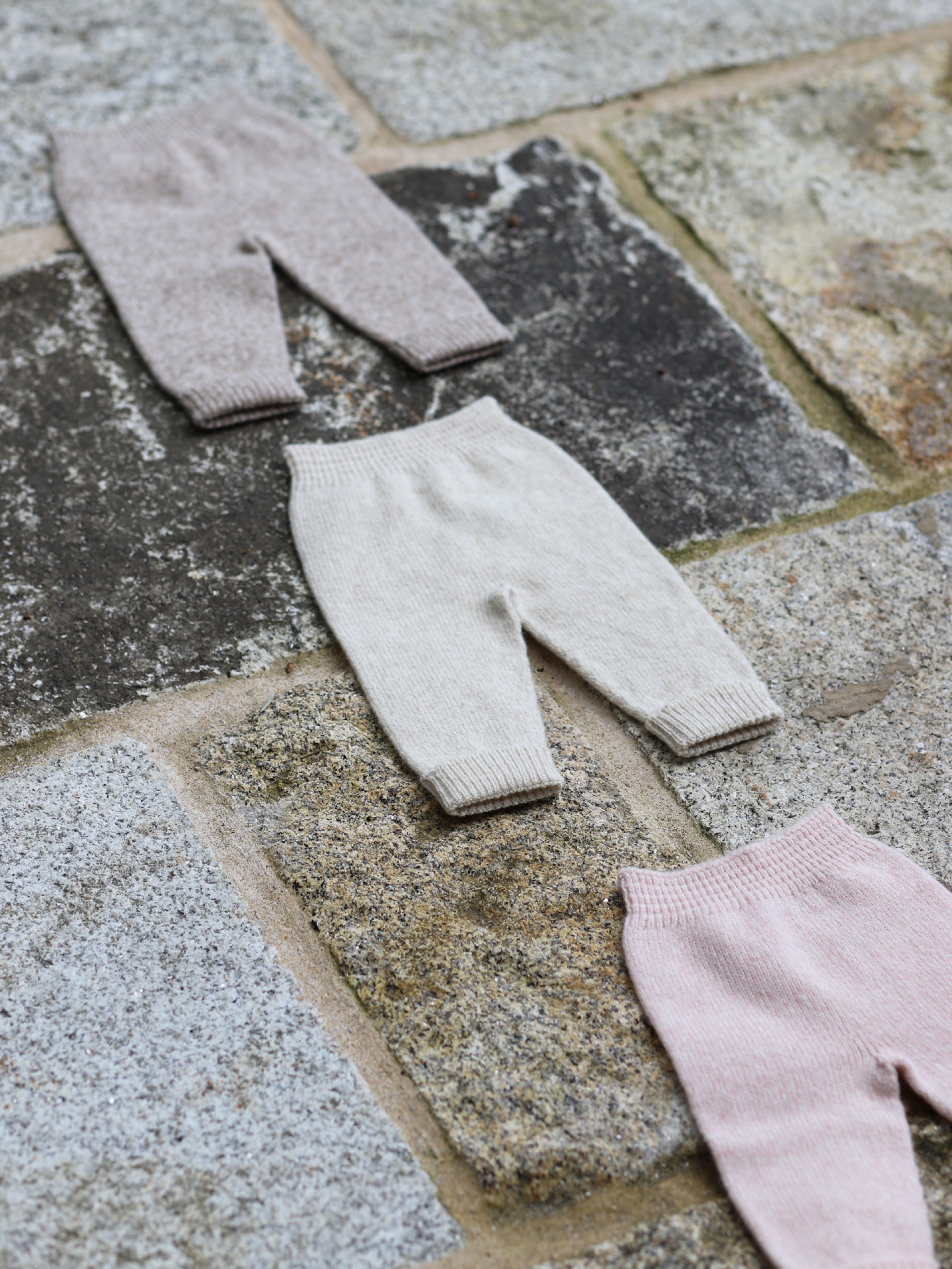 Knitted wool trousers