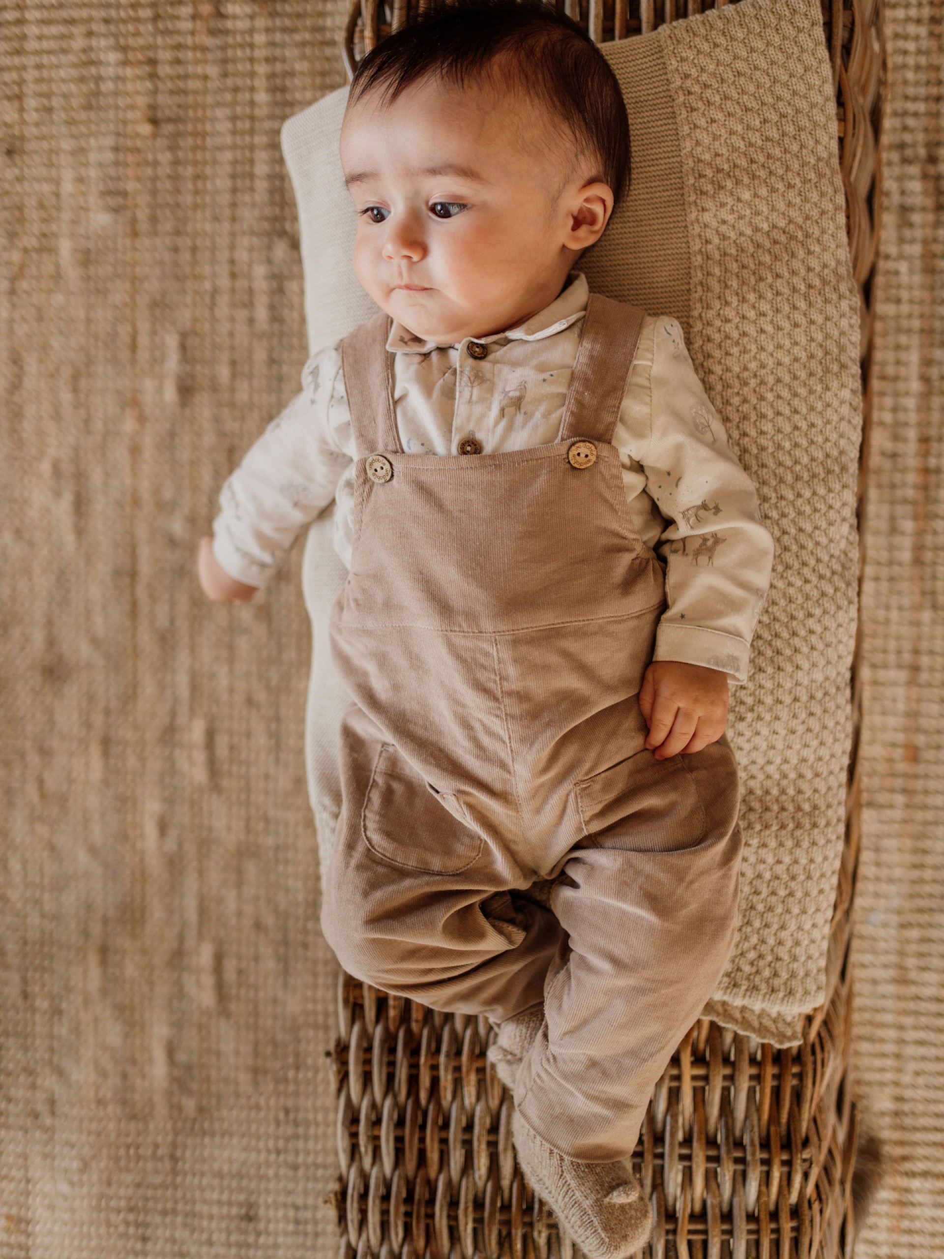 Knitted wool booties