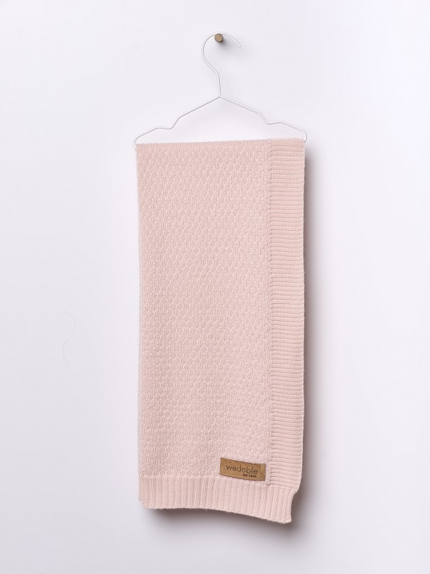 Knitted blanket