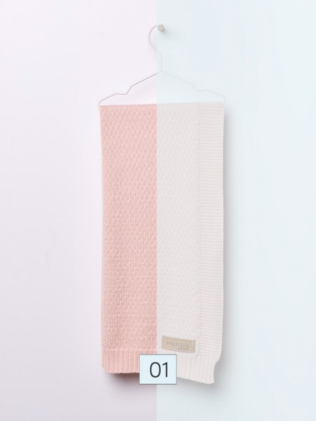 Knitted blanket