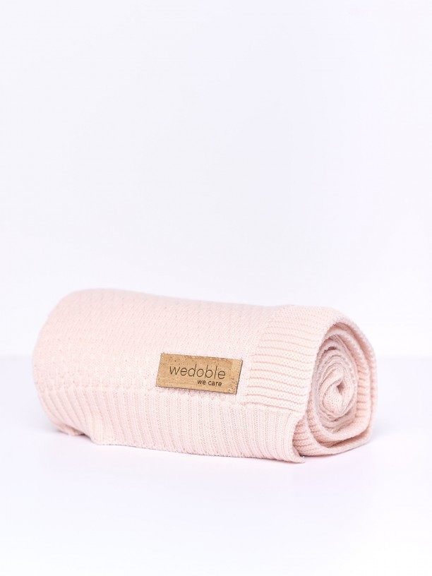 Knitted blanket