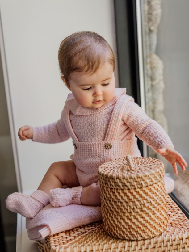 Knitted blanket