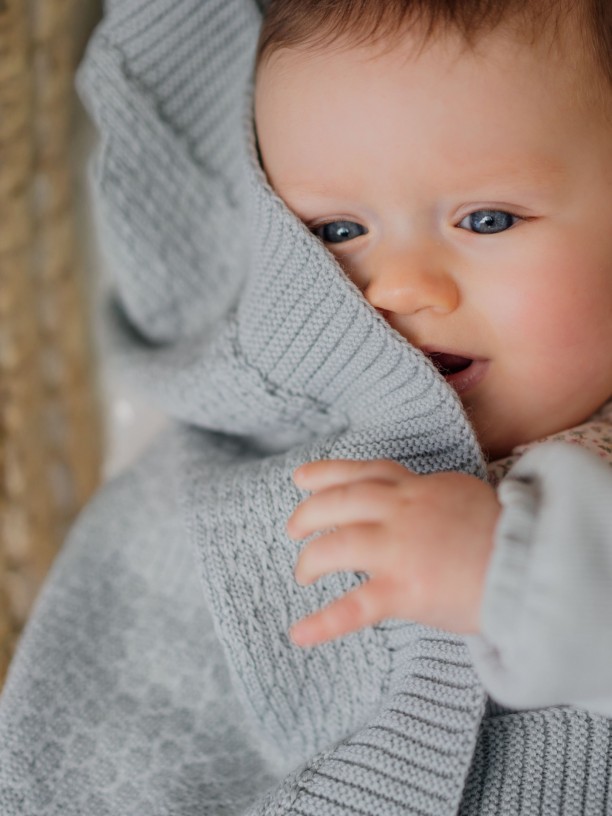Knitted blanket