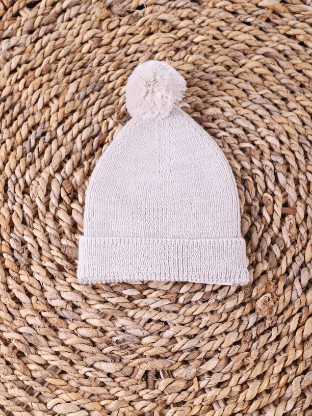 Bobble beanie