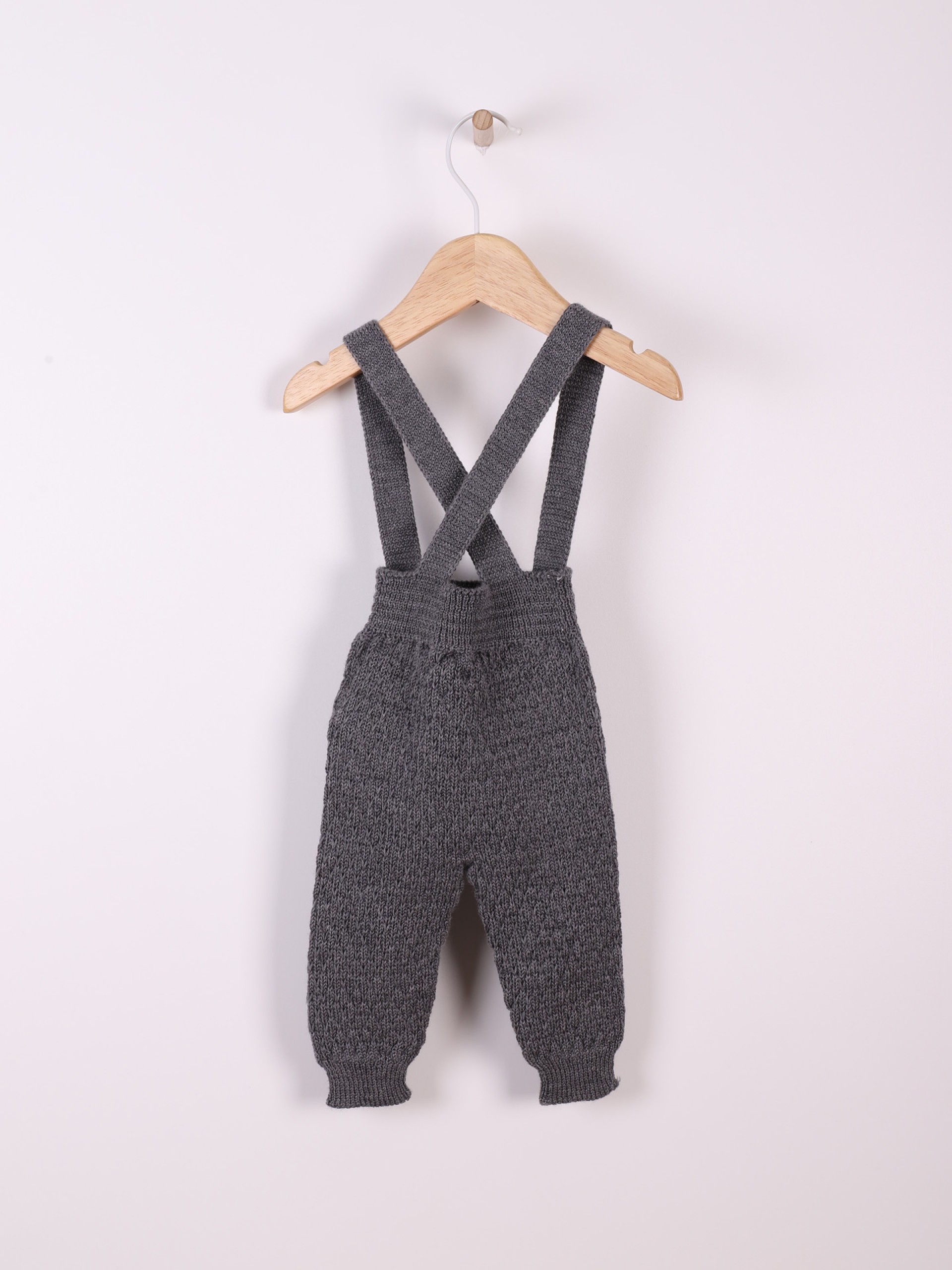 Knitted wool trousers