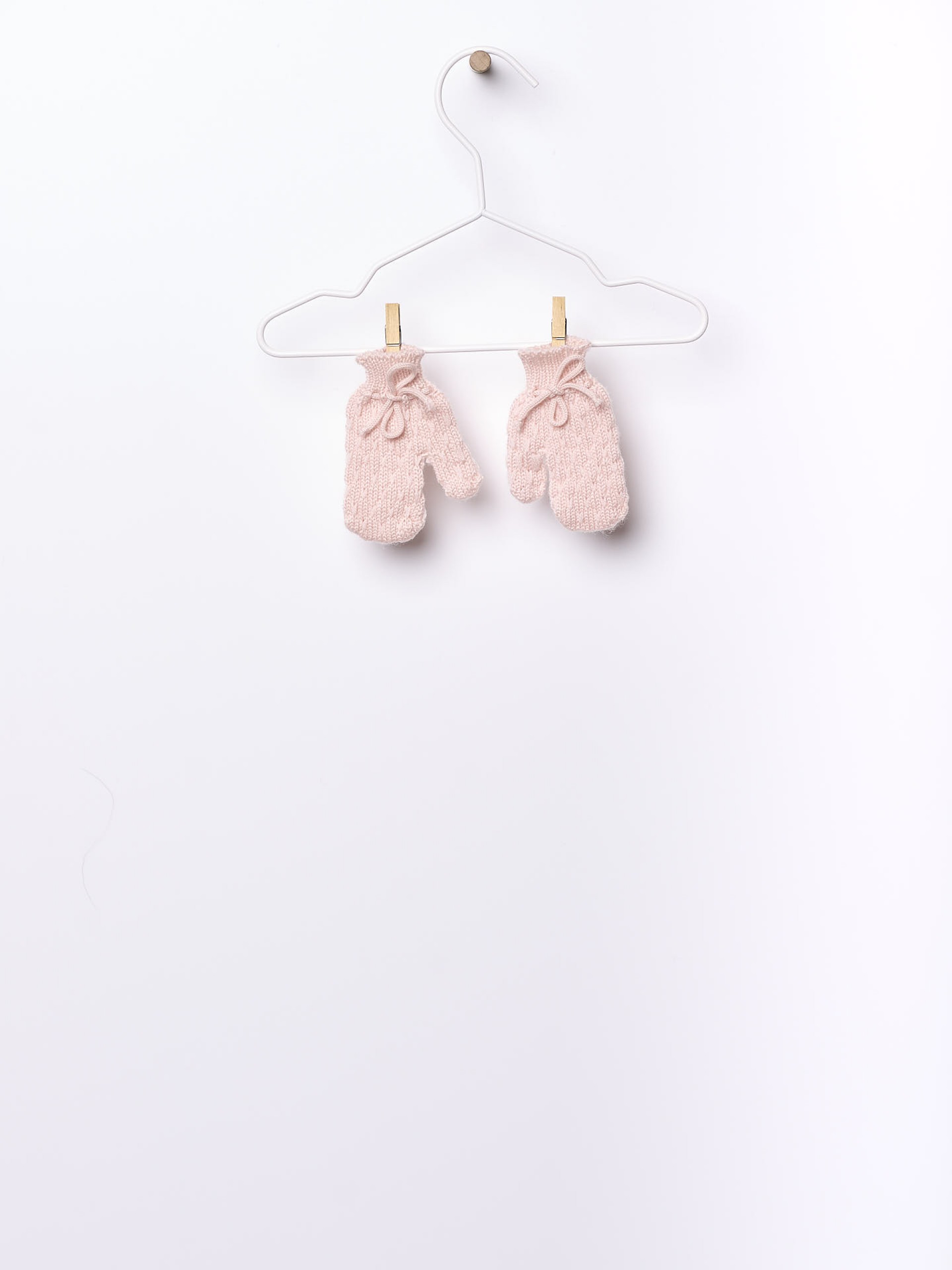 Knitted wool mittens