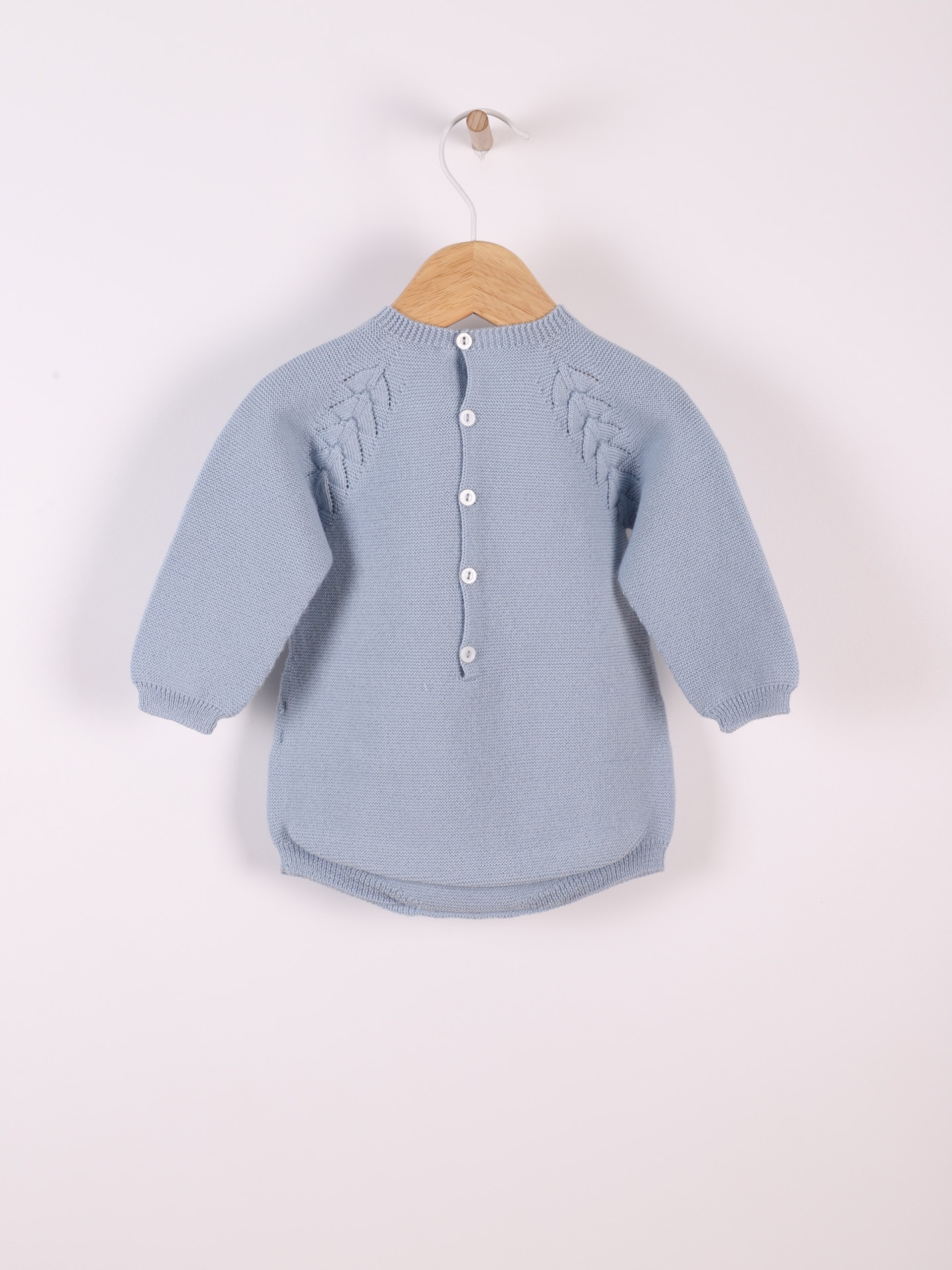 Knitted wool shortie