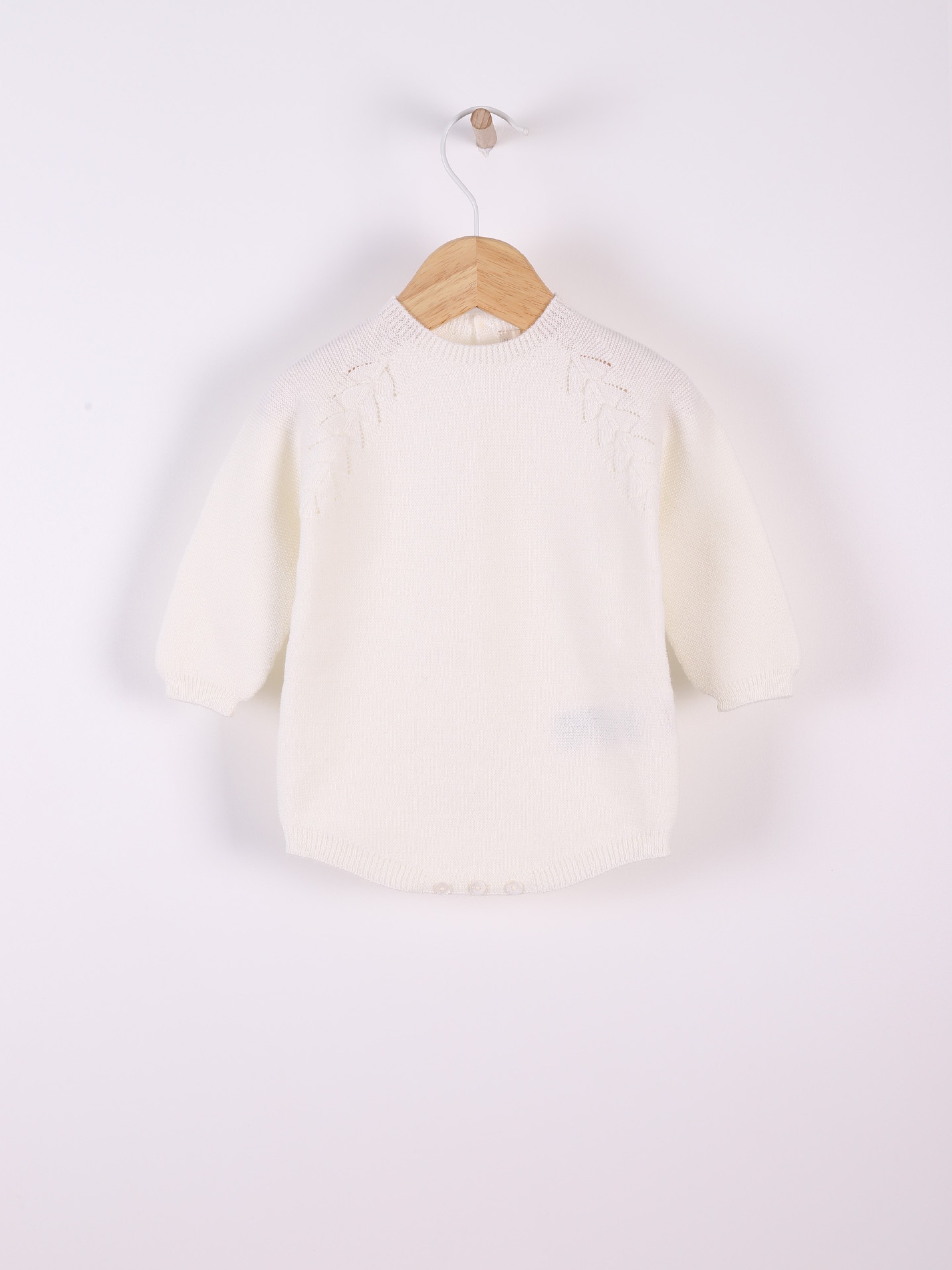 Knitted wool shortie