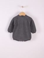 10 Medium grey