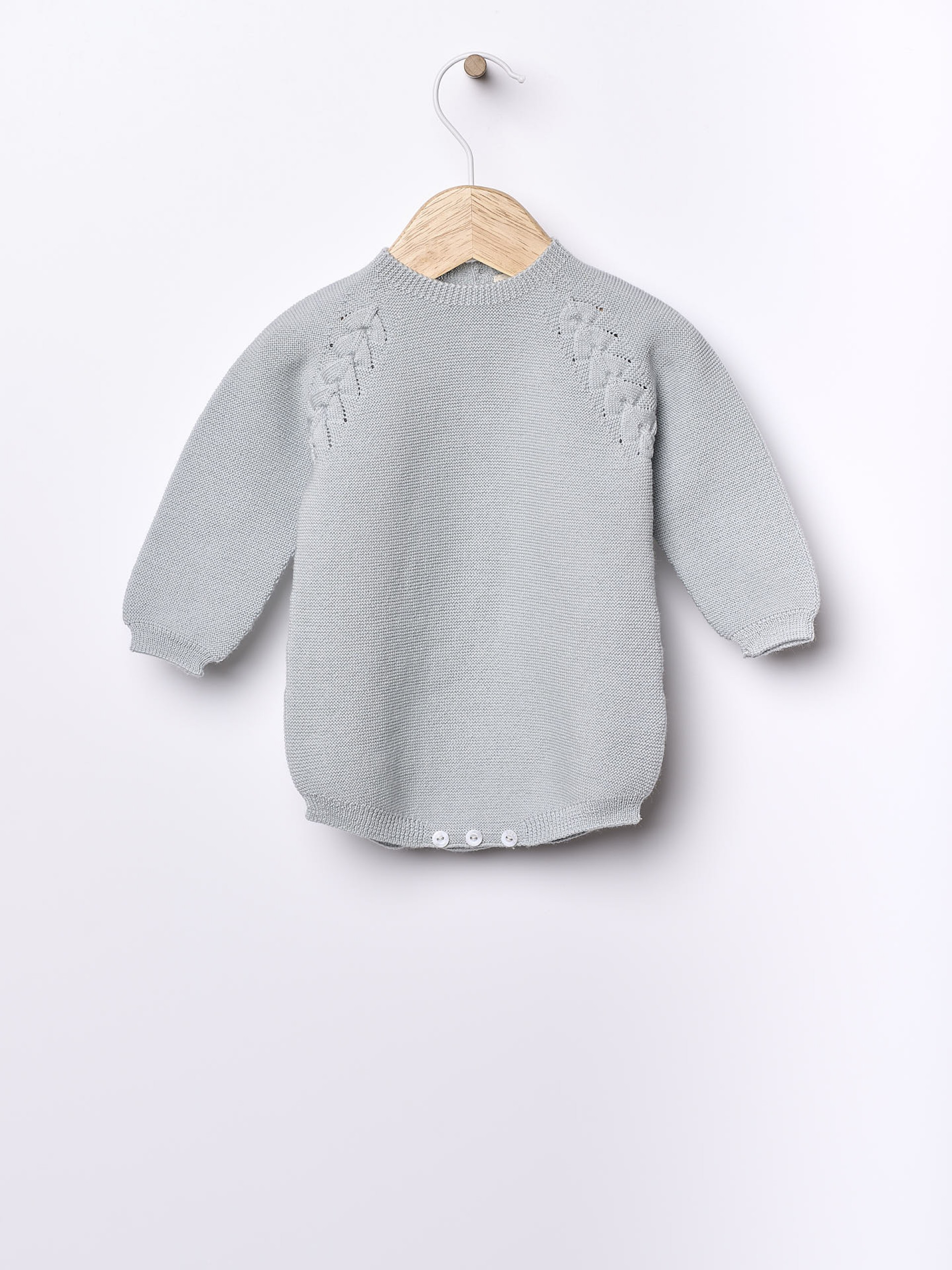 Knitted wool shortie