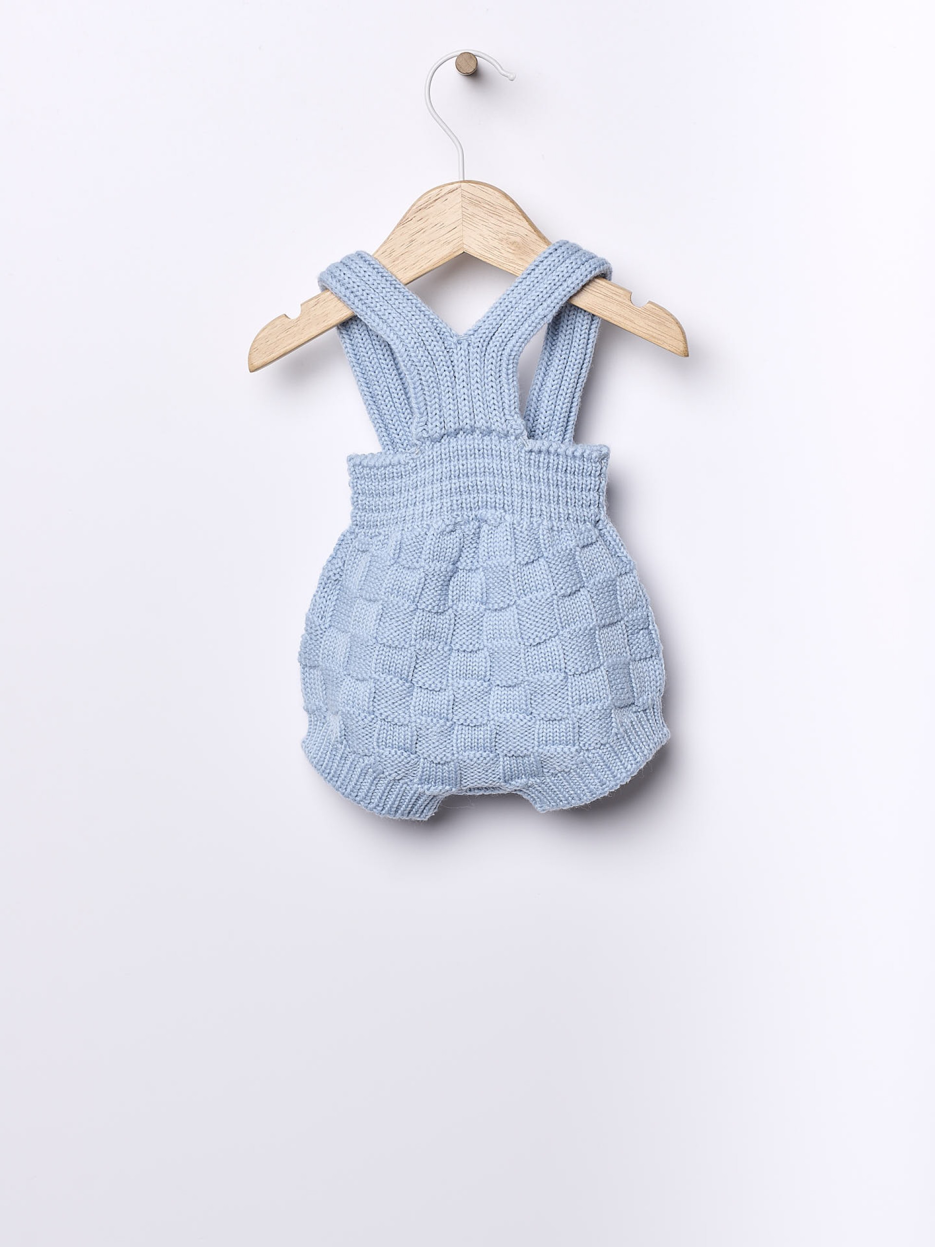 Fofo com alças de lã