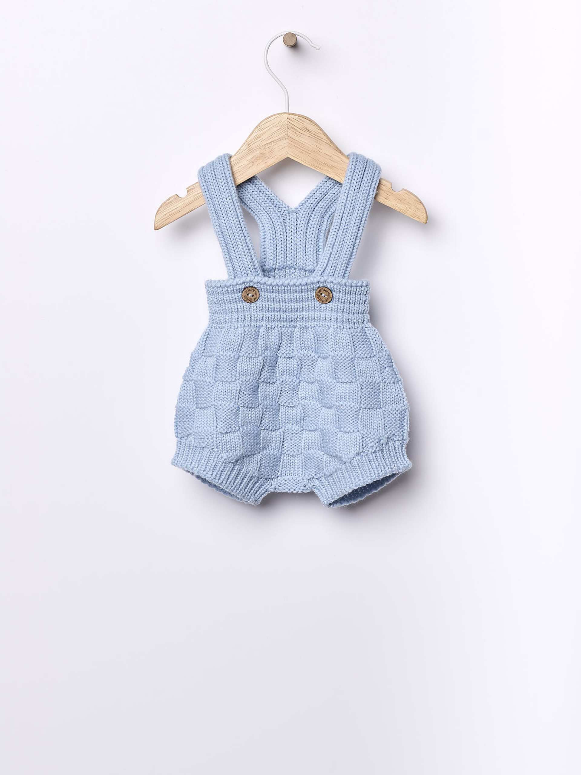 Fofo com alças de lã