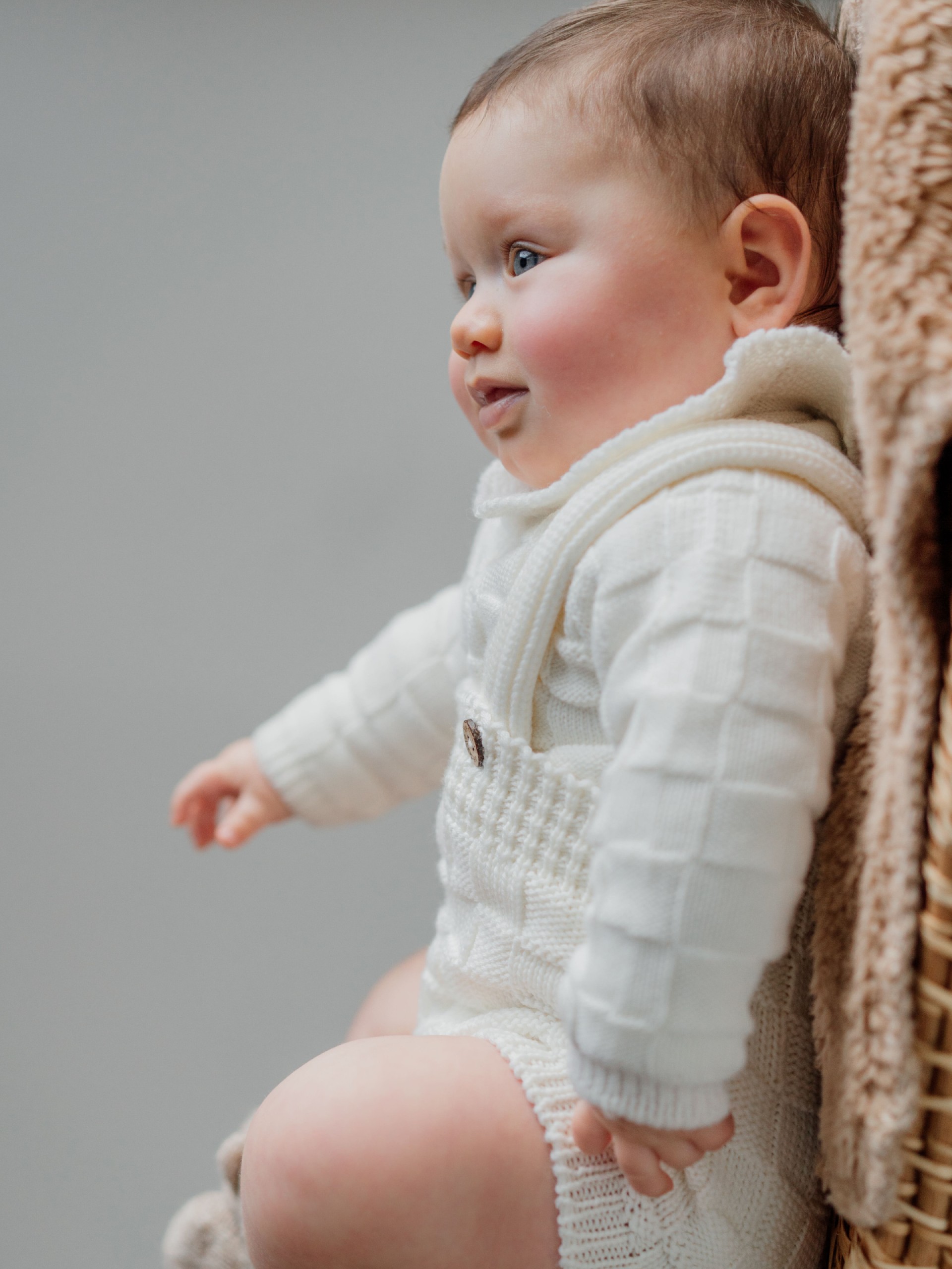 Fofo com alças de lã