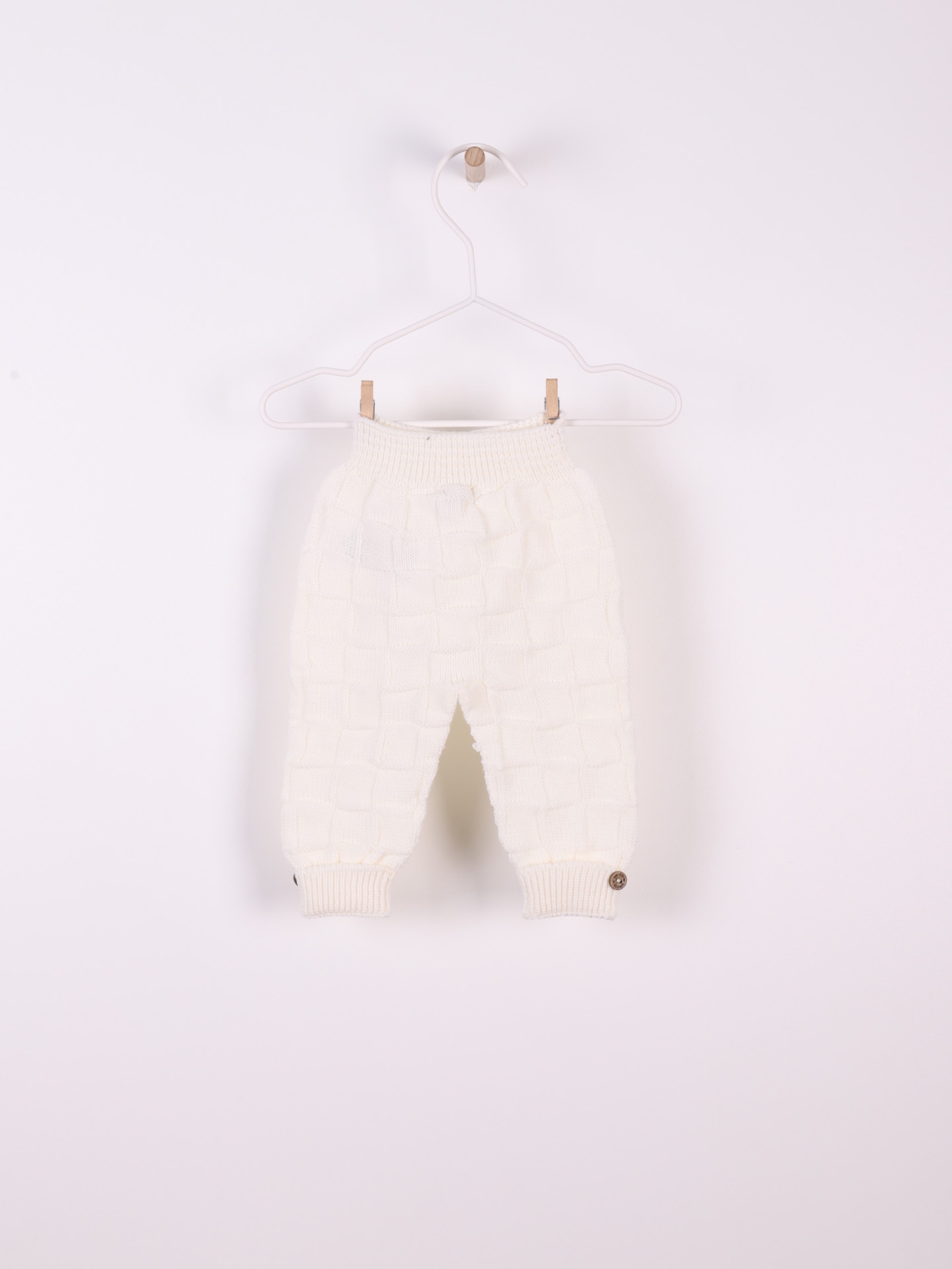 Knitted wool trousers