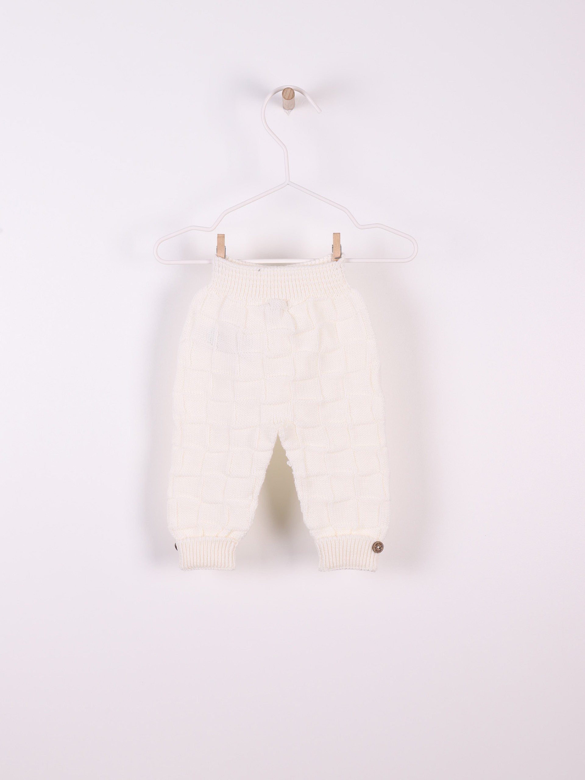 Knitted wool trousers