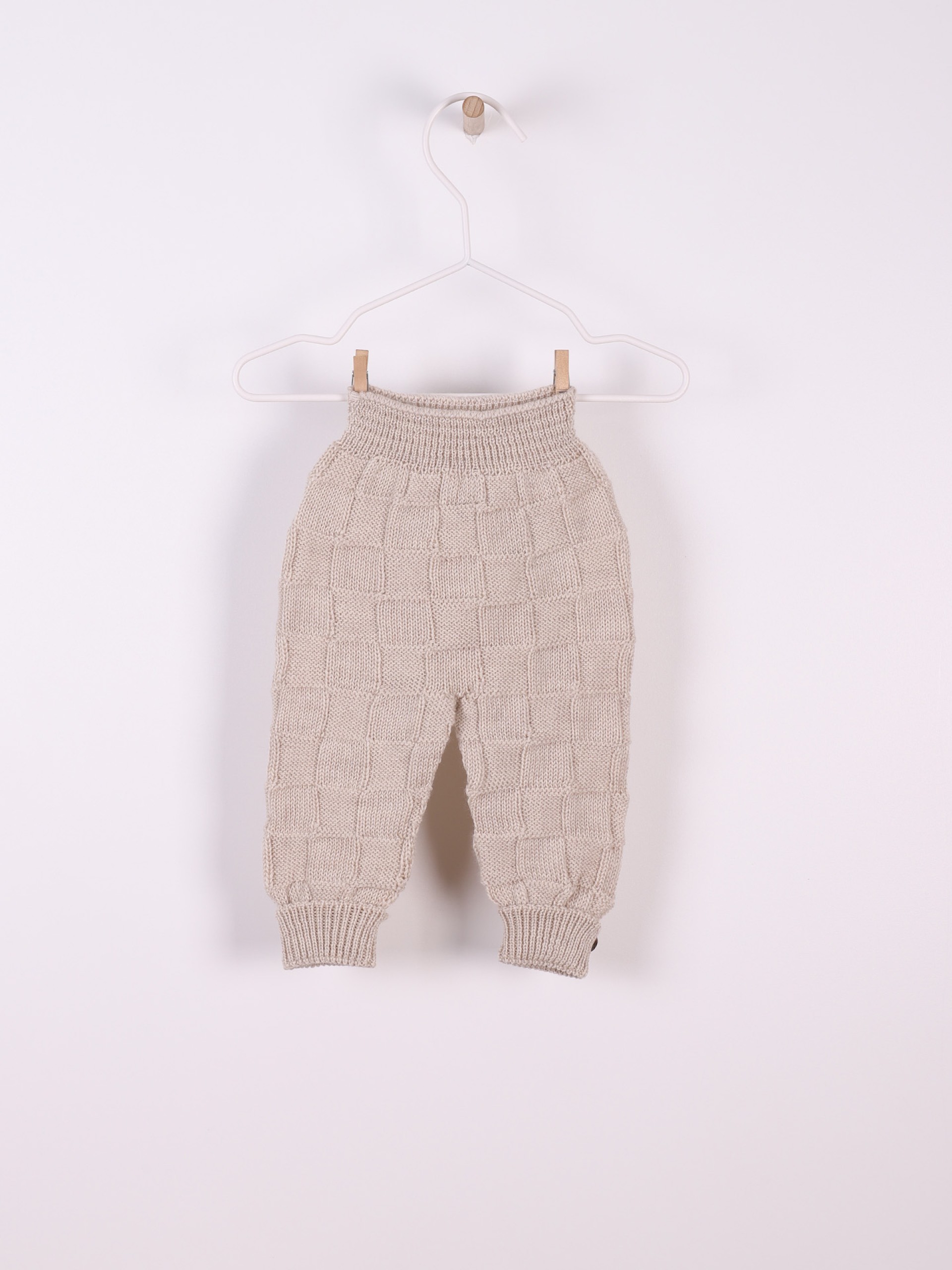 Knitted wool trousers