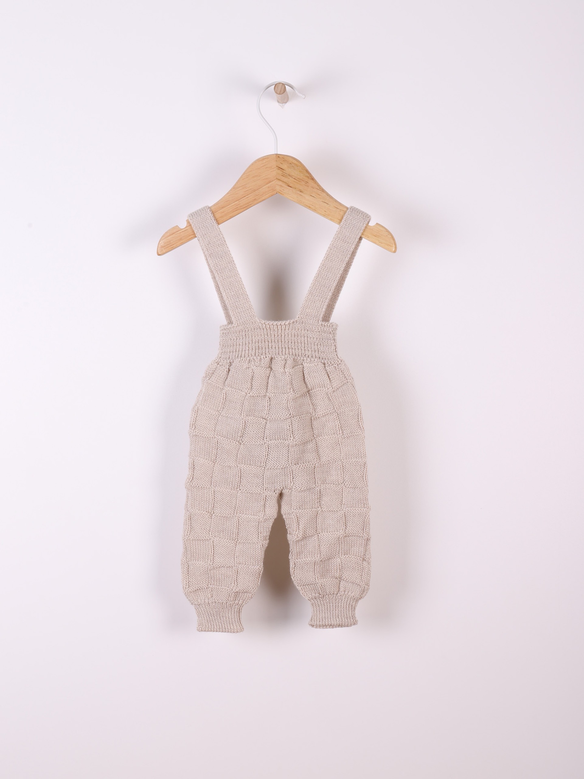 Knitted wool trousers