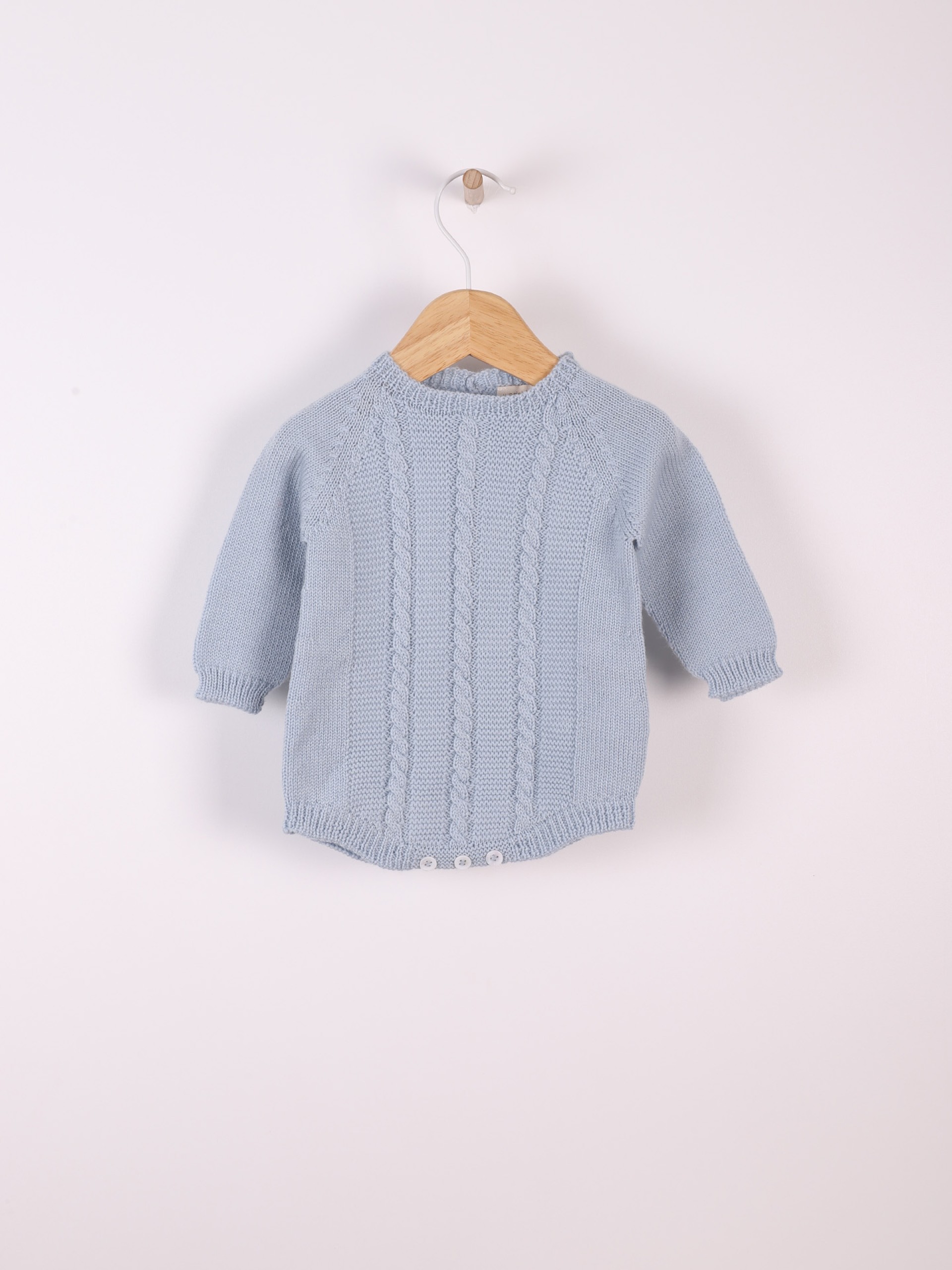 Knitted wool shortie