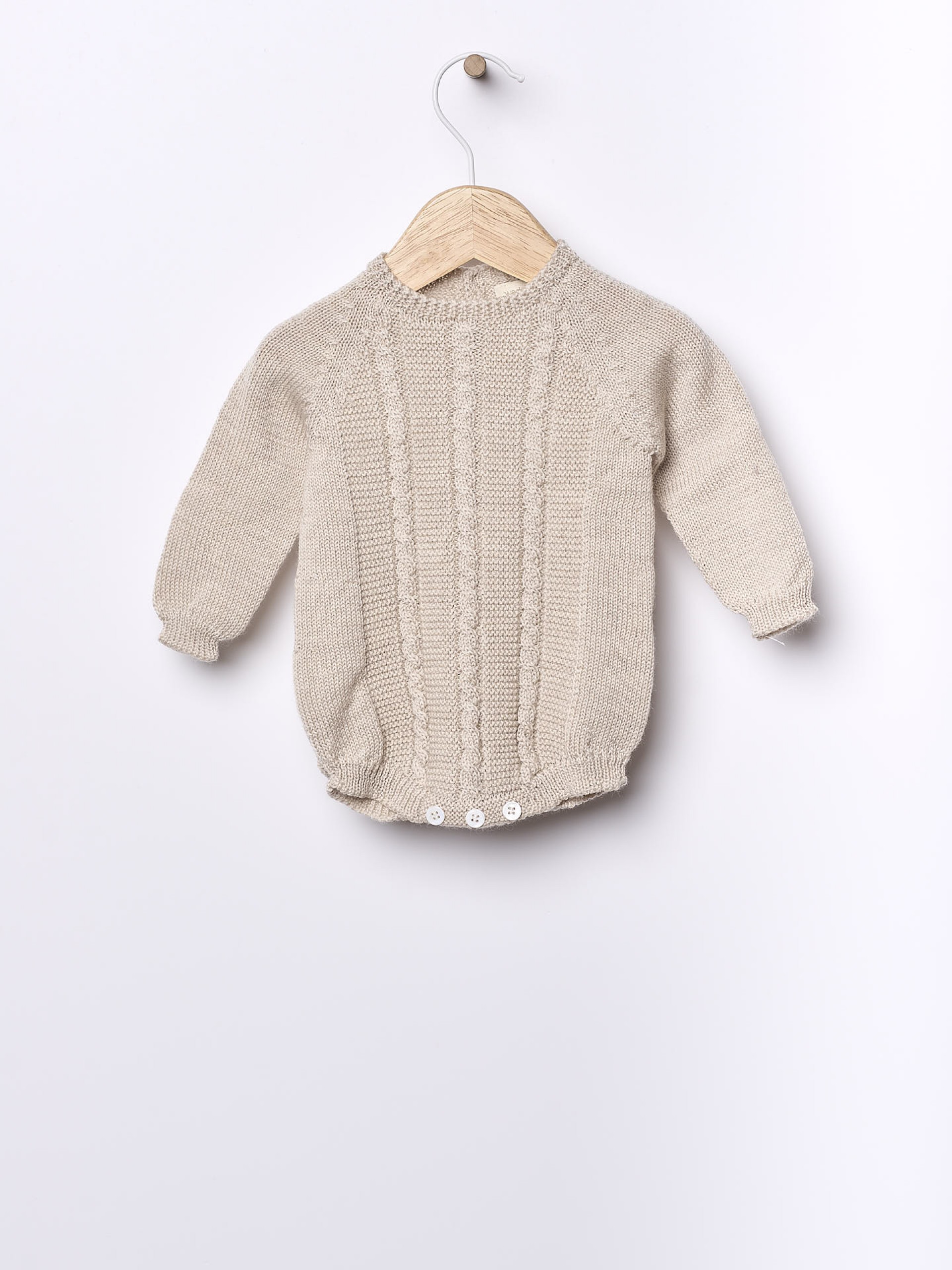 Knitted wool shortie