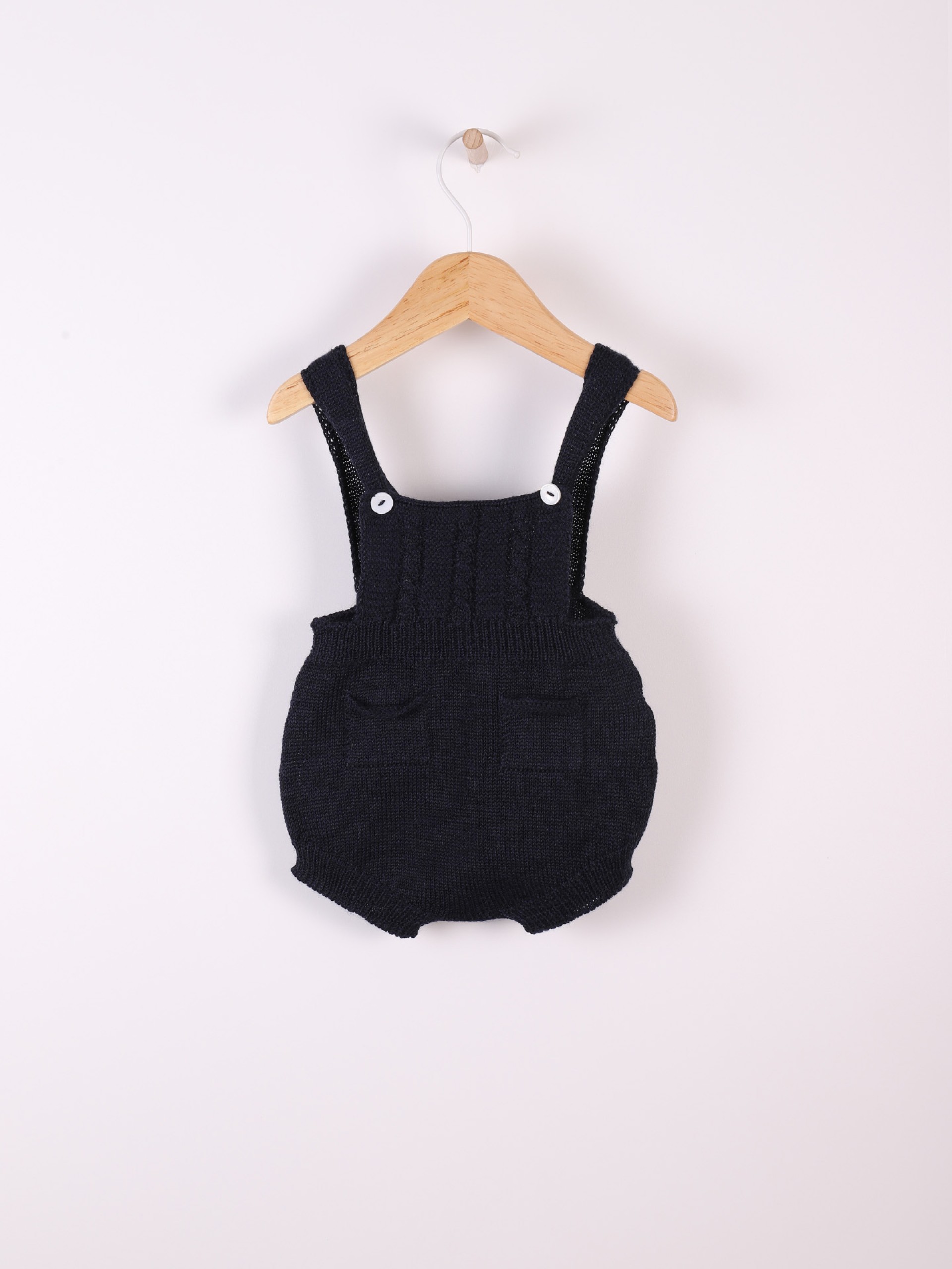 Fofo com alças de lã