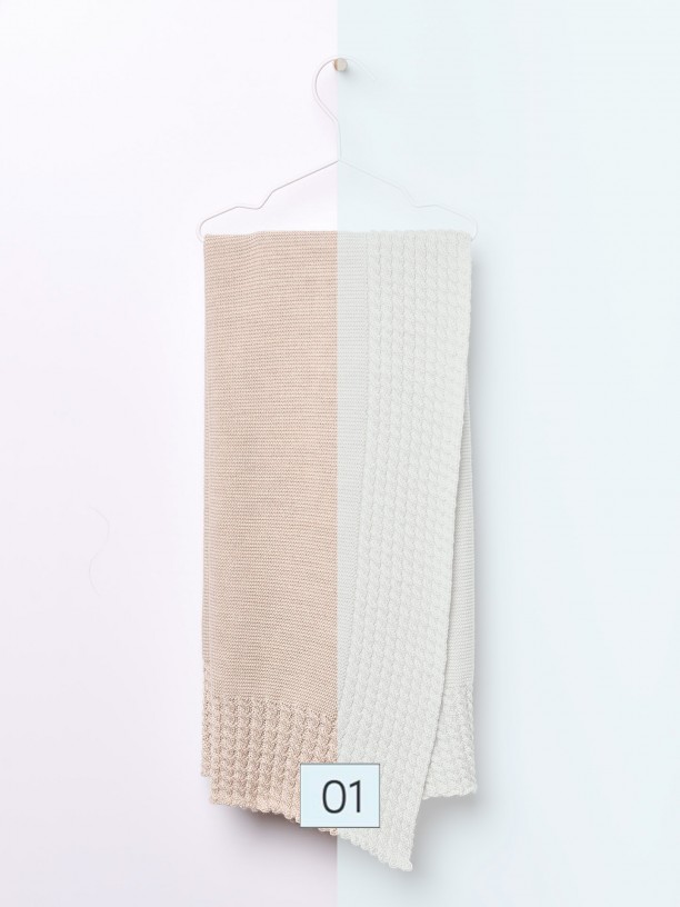 Knitted wool blanket
