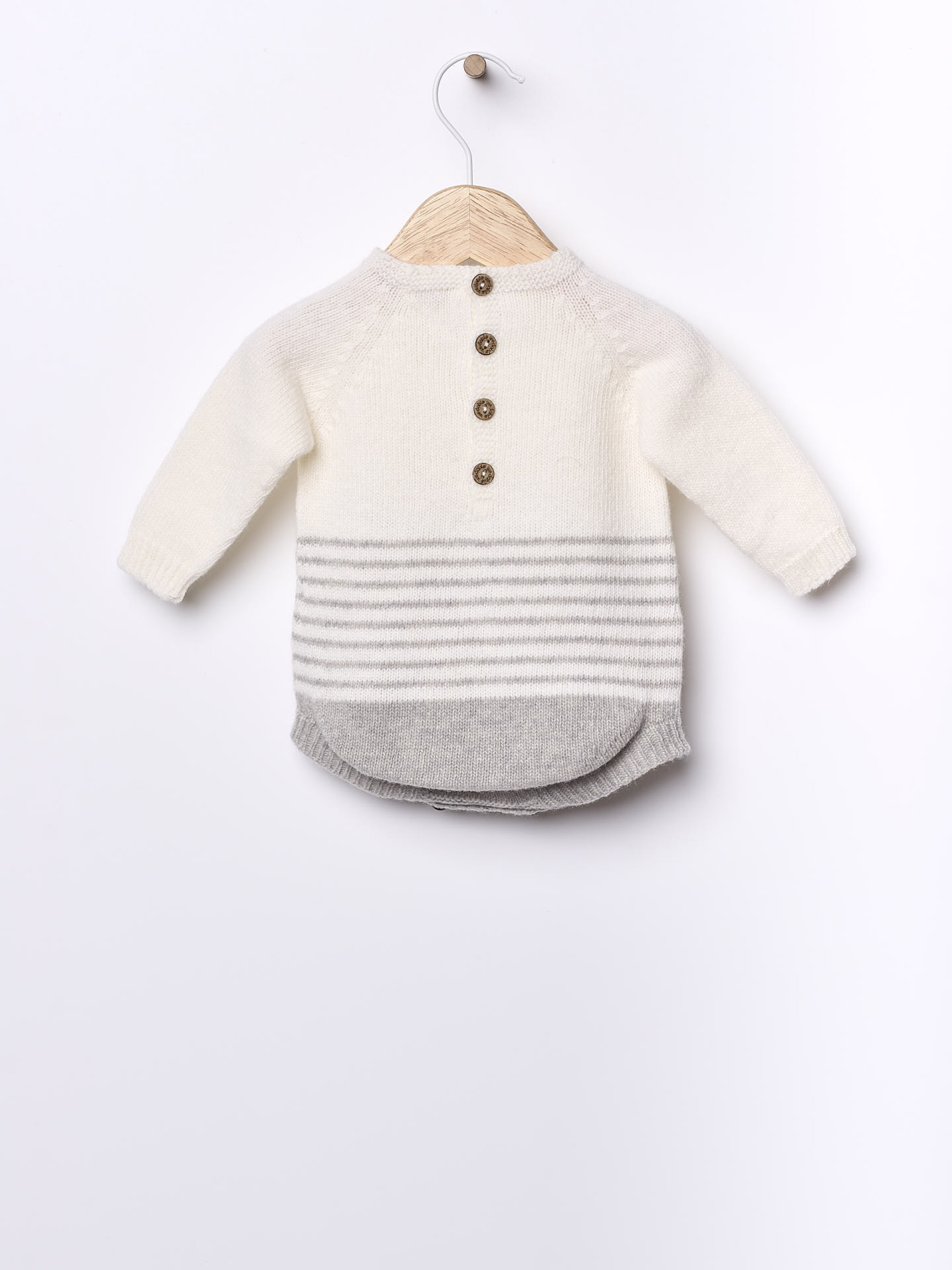 Knitted wool shortie