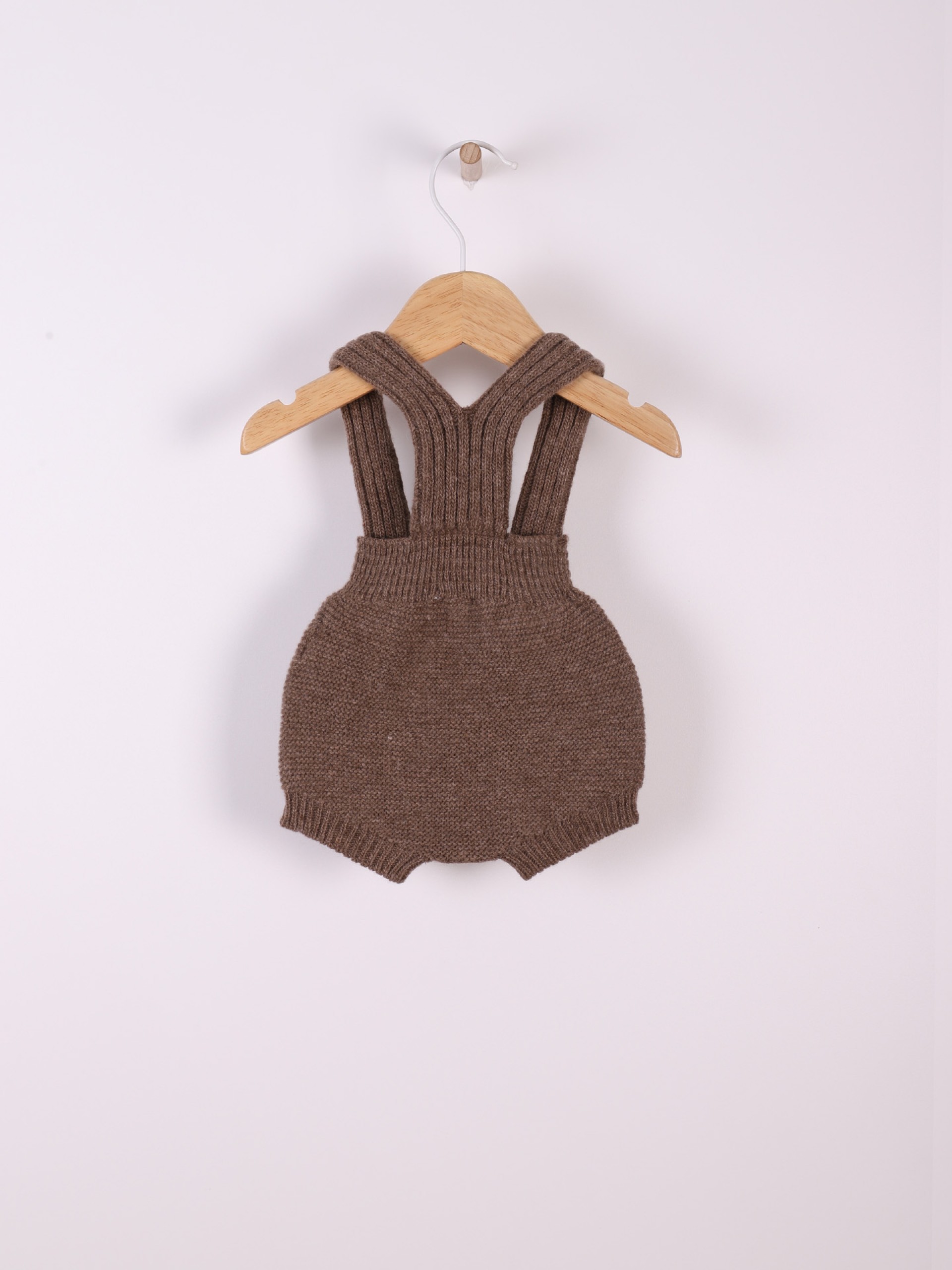 Fofo com alças de lã