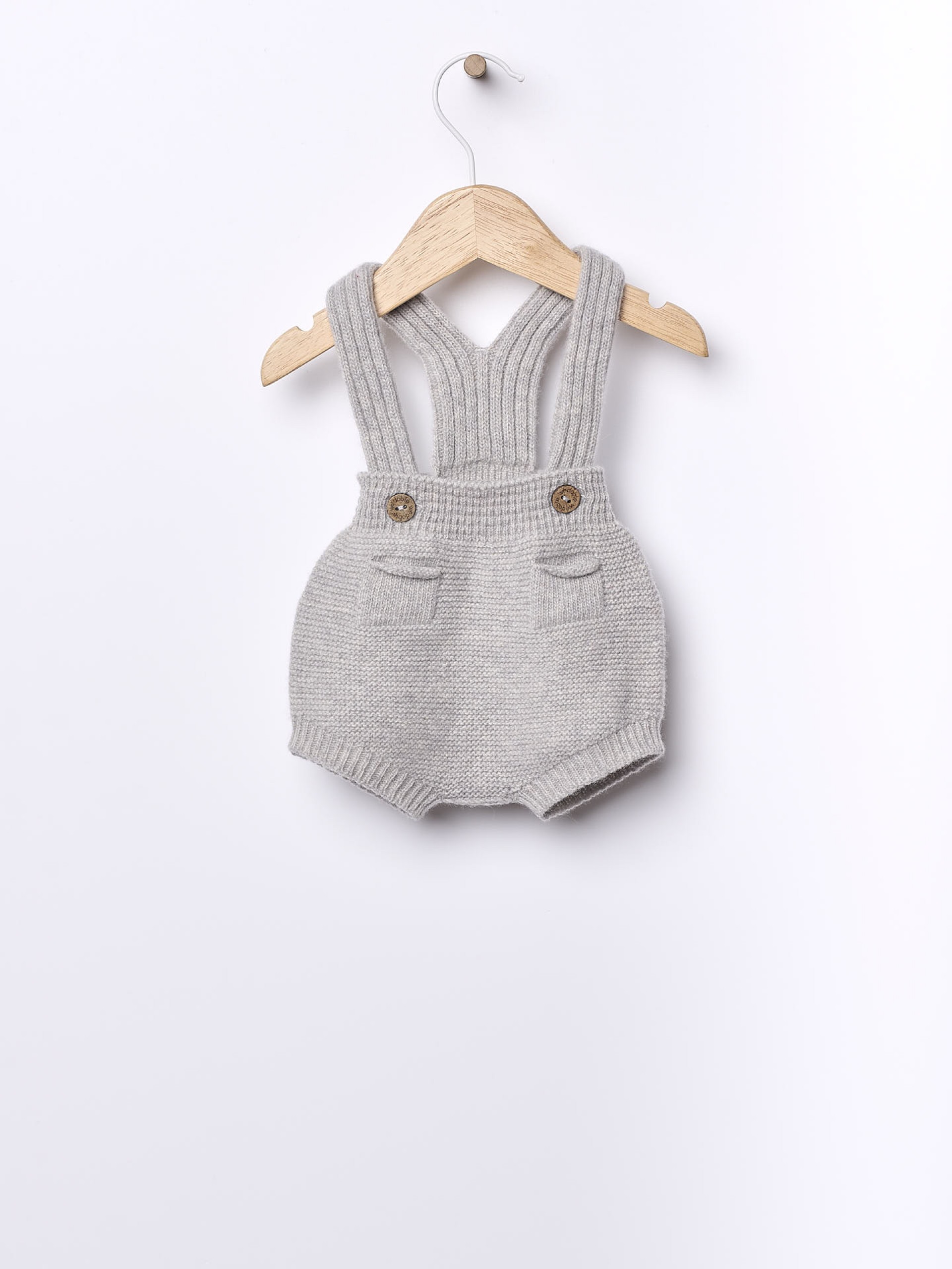 Fofo com alças de lã