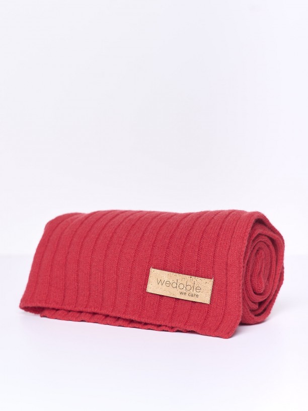 Knitted wool blanket