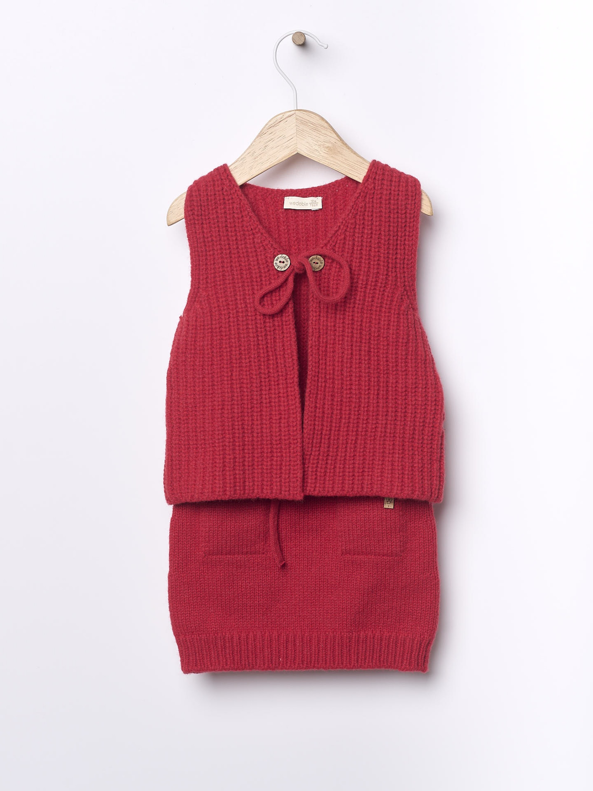Knitted wool vest