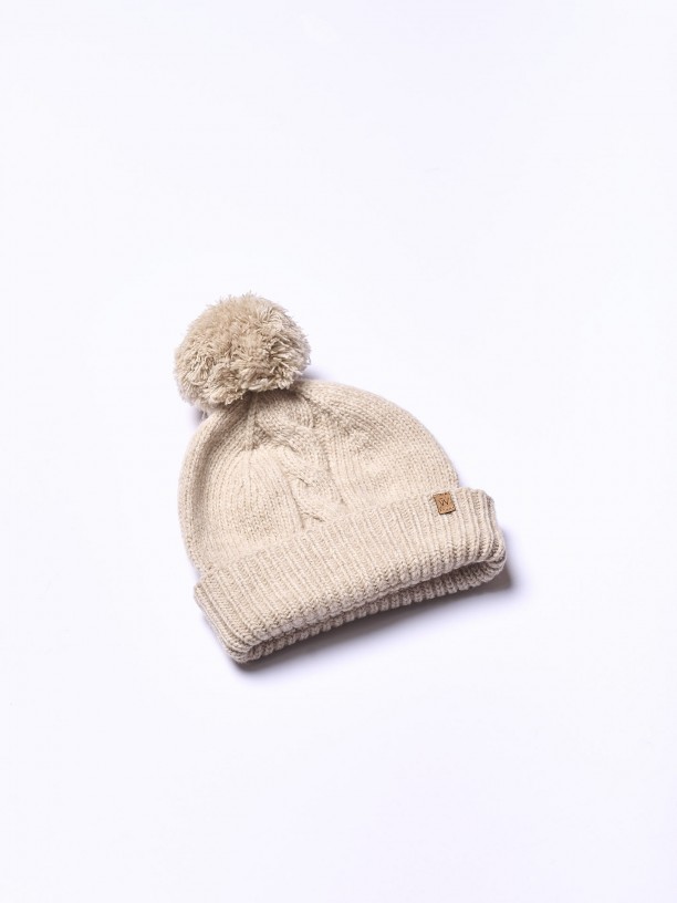 Bobble beanie