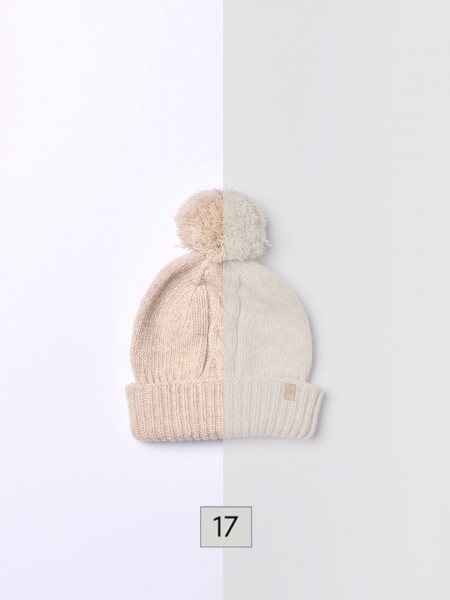 Bobble beanie