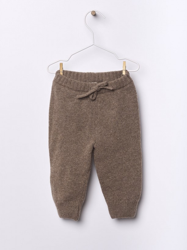 Knitted wool trousers