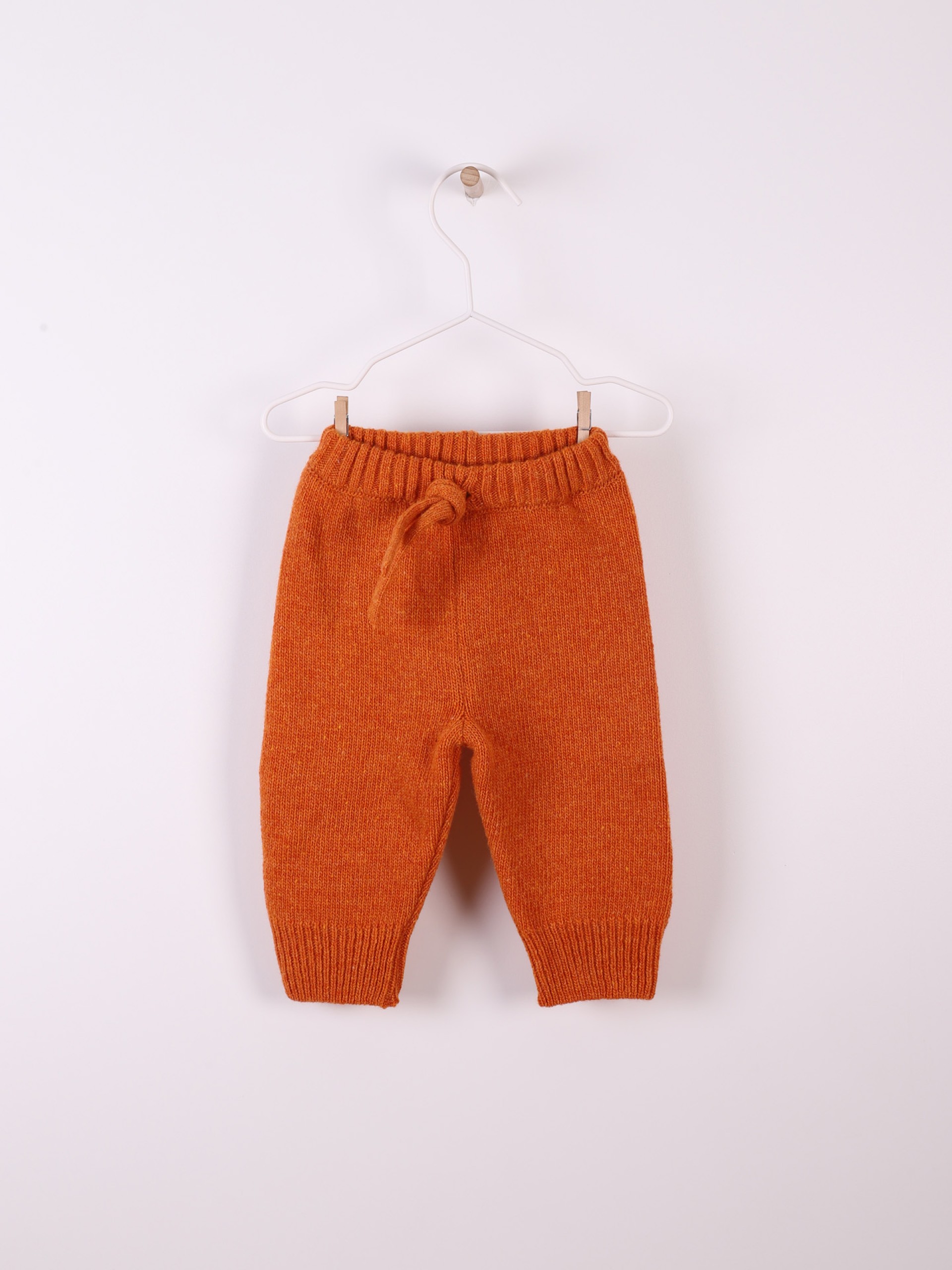 Knitted wool trousers
