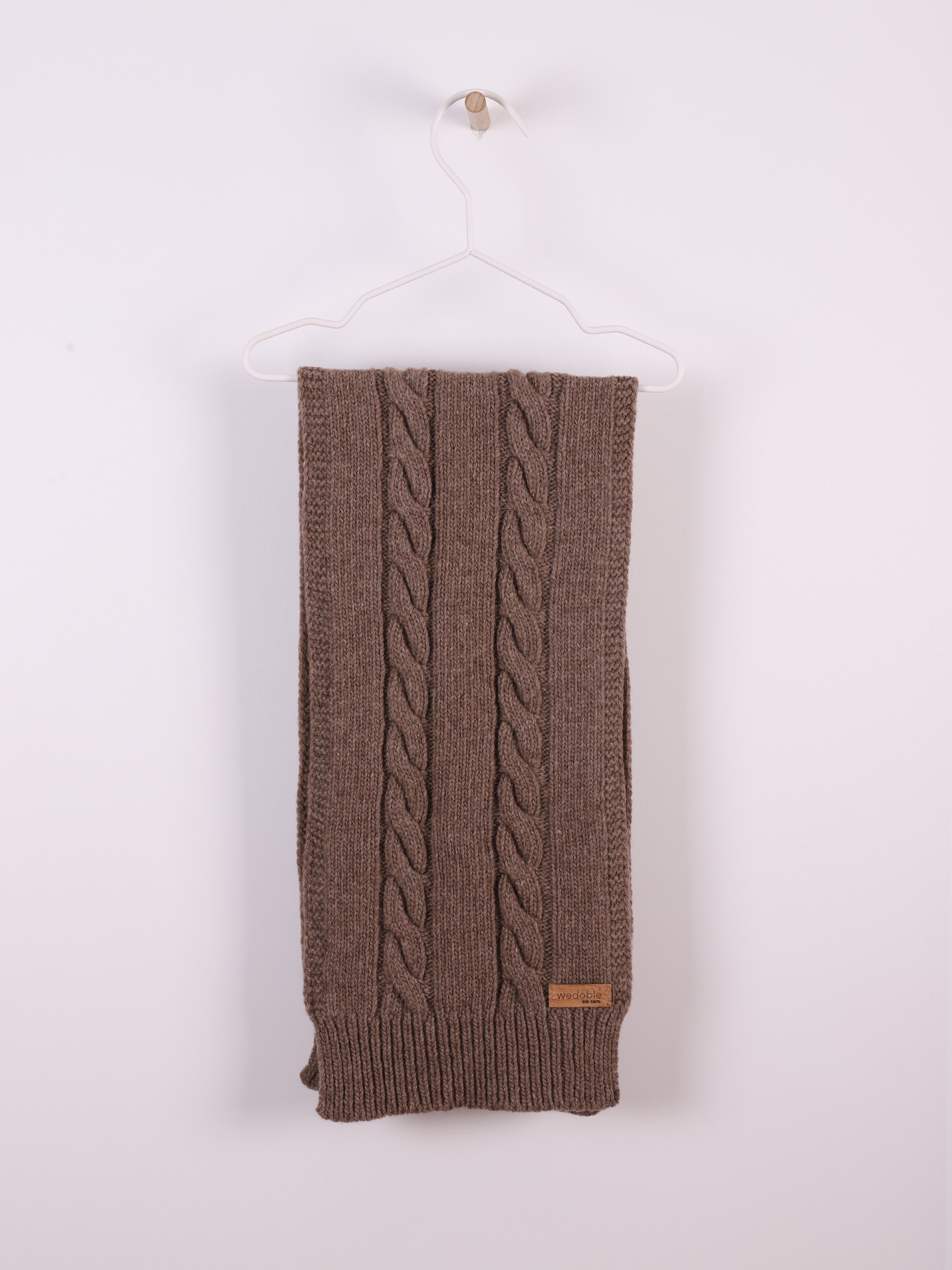 Knitted wool scarf