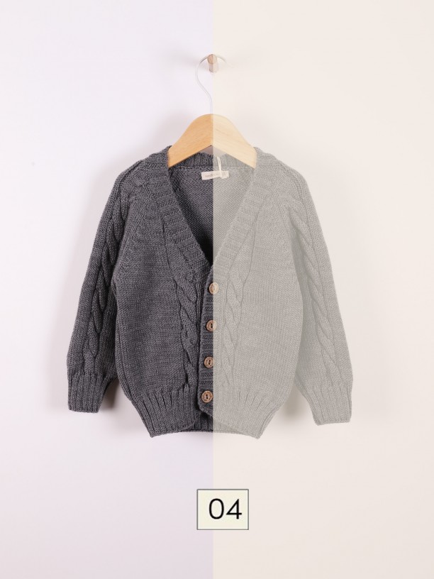 V-neck cardigan V-neck cardigan